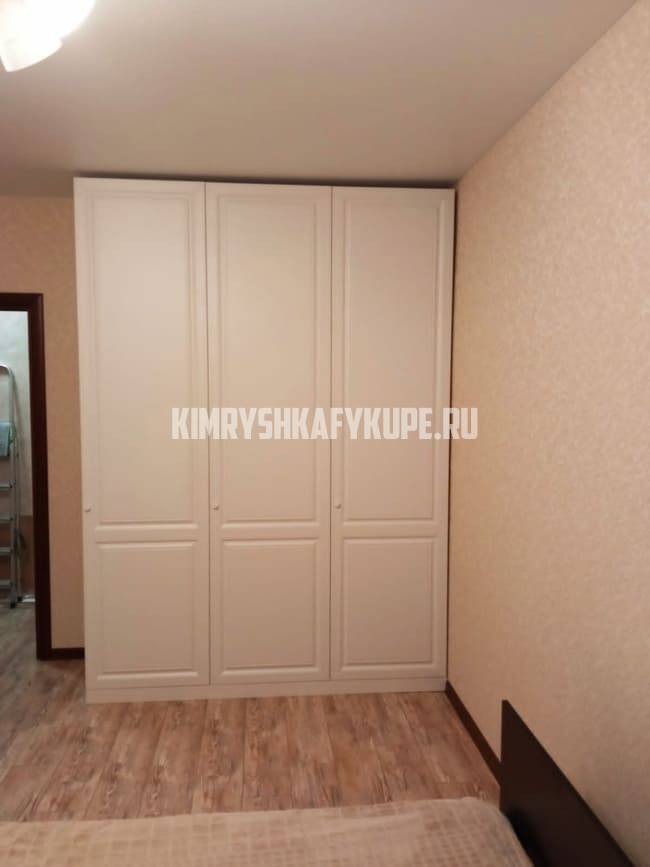 Распашные шкафы Кимры