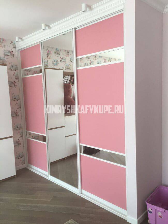 Шкафы в спальню Кимры